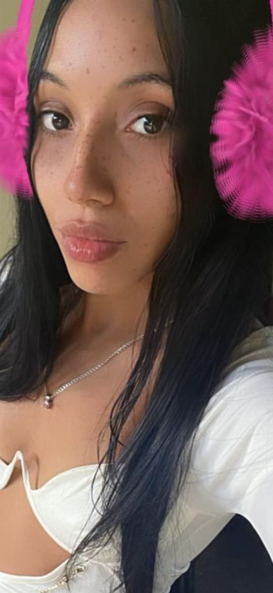 Veronica Vee
