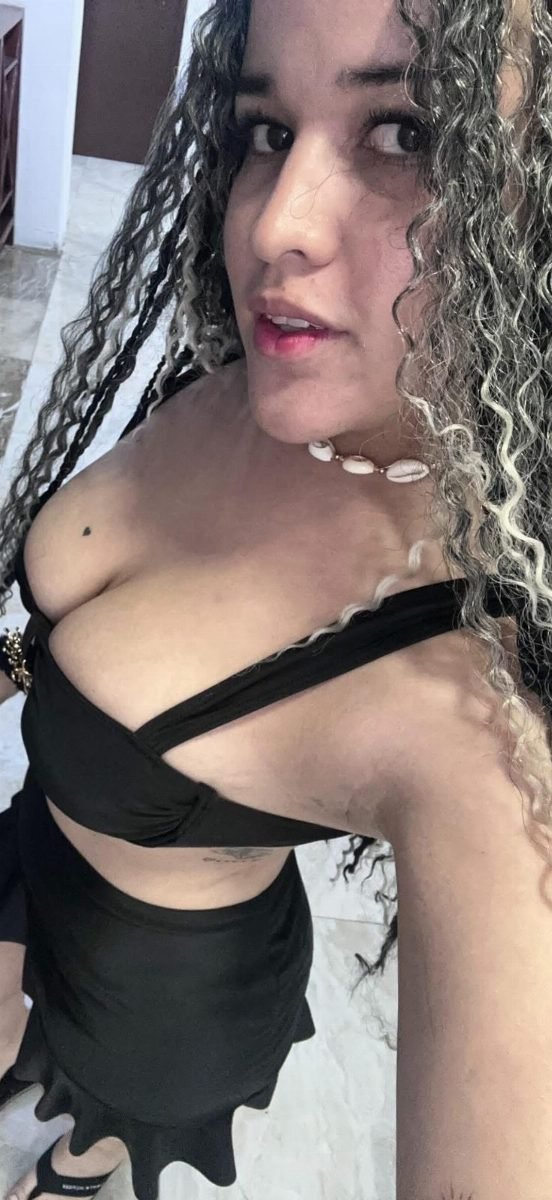 Veronica Vee